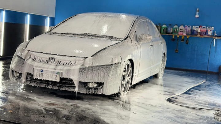 Lavagem do carro - MK Garagem Prime